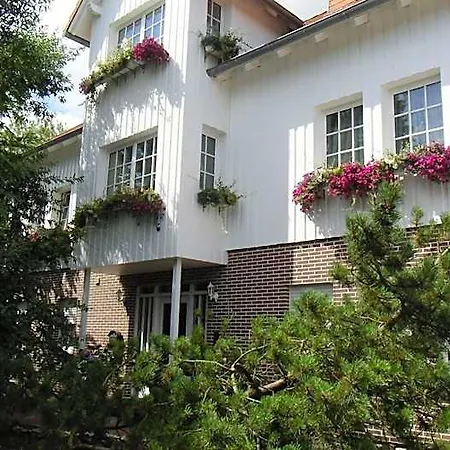 Landhotel-restaurant Schwalbennest 3*